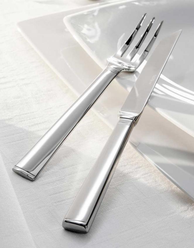 Guy Degrenne cutlery in