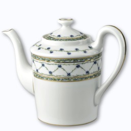 Raynaud Allee Du Roy dinnerware - from tureen to bread